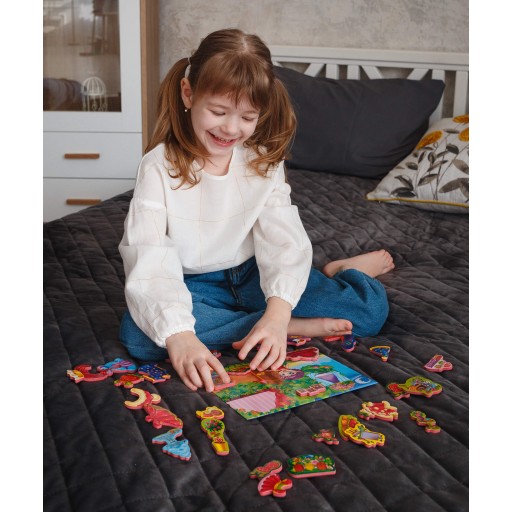Magnetic game «Strawberry Princess» 